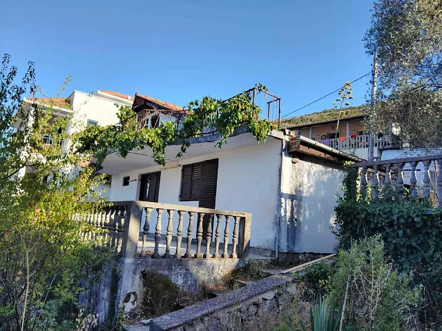 Haus mit Grundstück auf Luštica — 307 m²